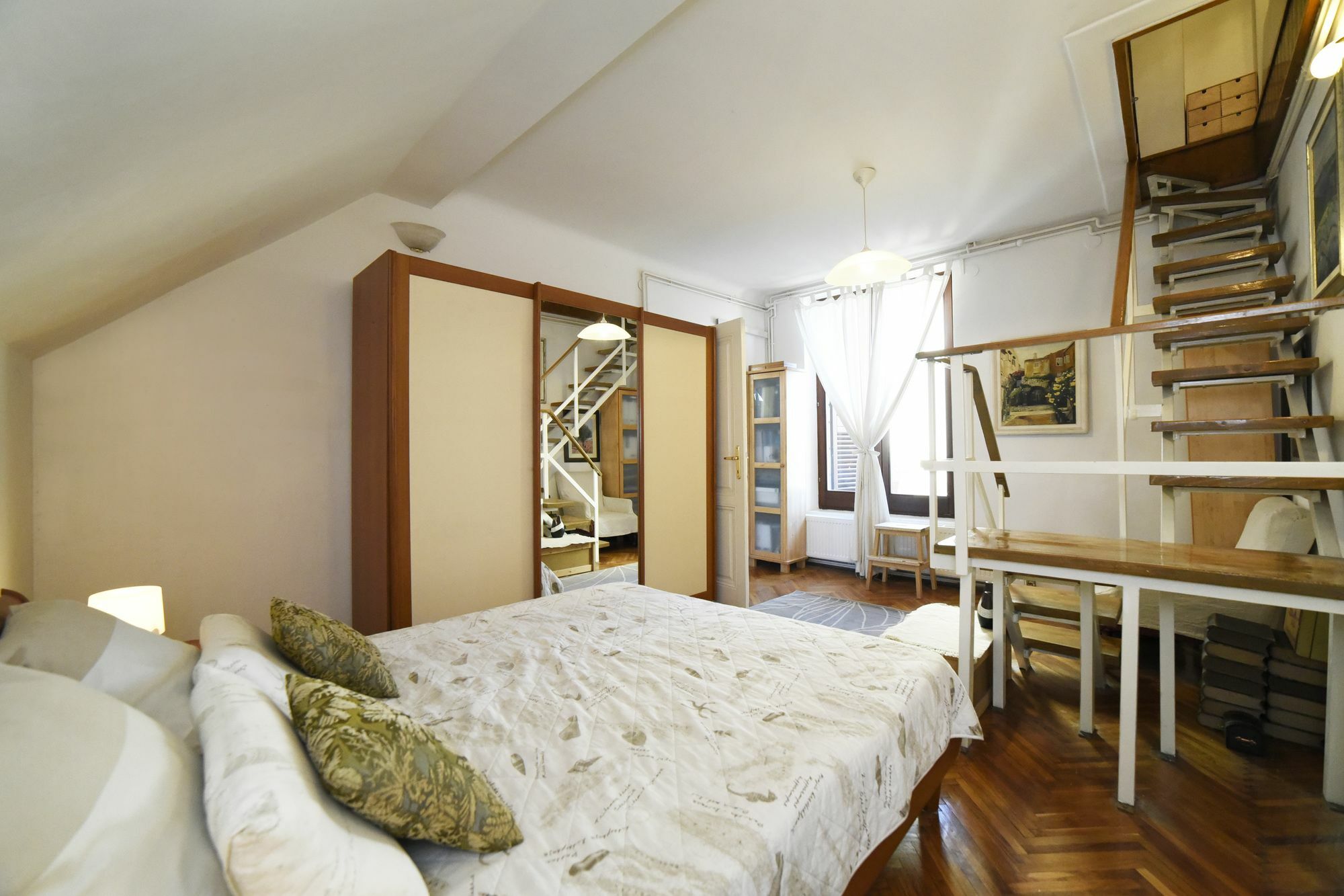 Main Square Central Apartment Загреб Екстериор снимка